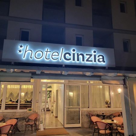 Hotel Cinzia Caorle Exterior foto